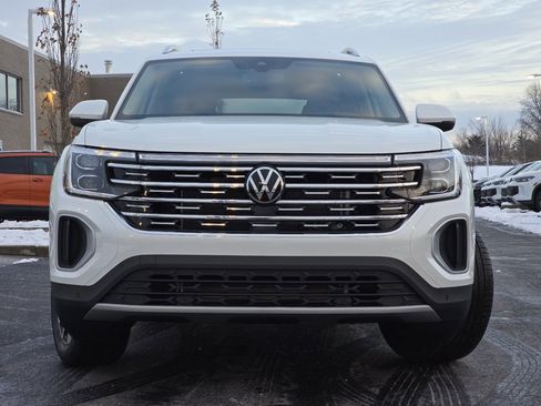 New 2026 Volkswagen Atlas SEL image 12