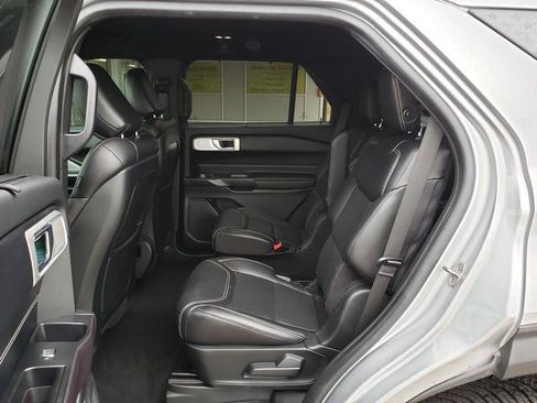 Used 2020 Ford Explorer ST w/ Premium Technology Package AWD/4WD image 12