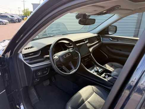Used 2022 Jeep Grand Cherokee Limited 4xe AWD/4WD image 8