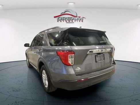 Used 2022 Ford Explorer XLT AWD/4WD image 5