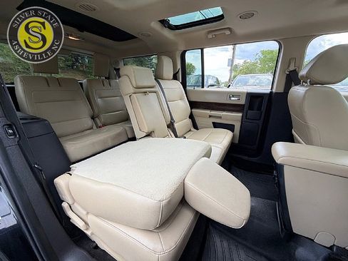 Used 2018 Ford Flex Limited w/ Equipment Group 303A AWD/4WD image 20