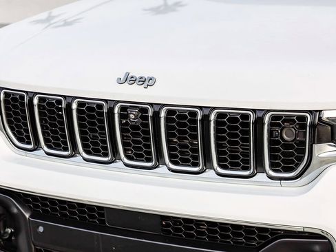 Used 2021 Jeep Grand Cherokee L Overland w/ Advanced Protech Group III image 6