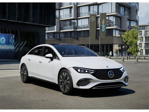 New 2026 Mercedes-Benz EQE 320+ Sedan image 10