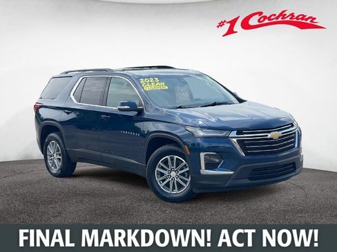 Used 2023 Chevrolet Traverse LT FWD image 1