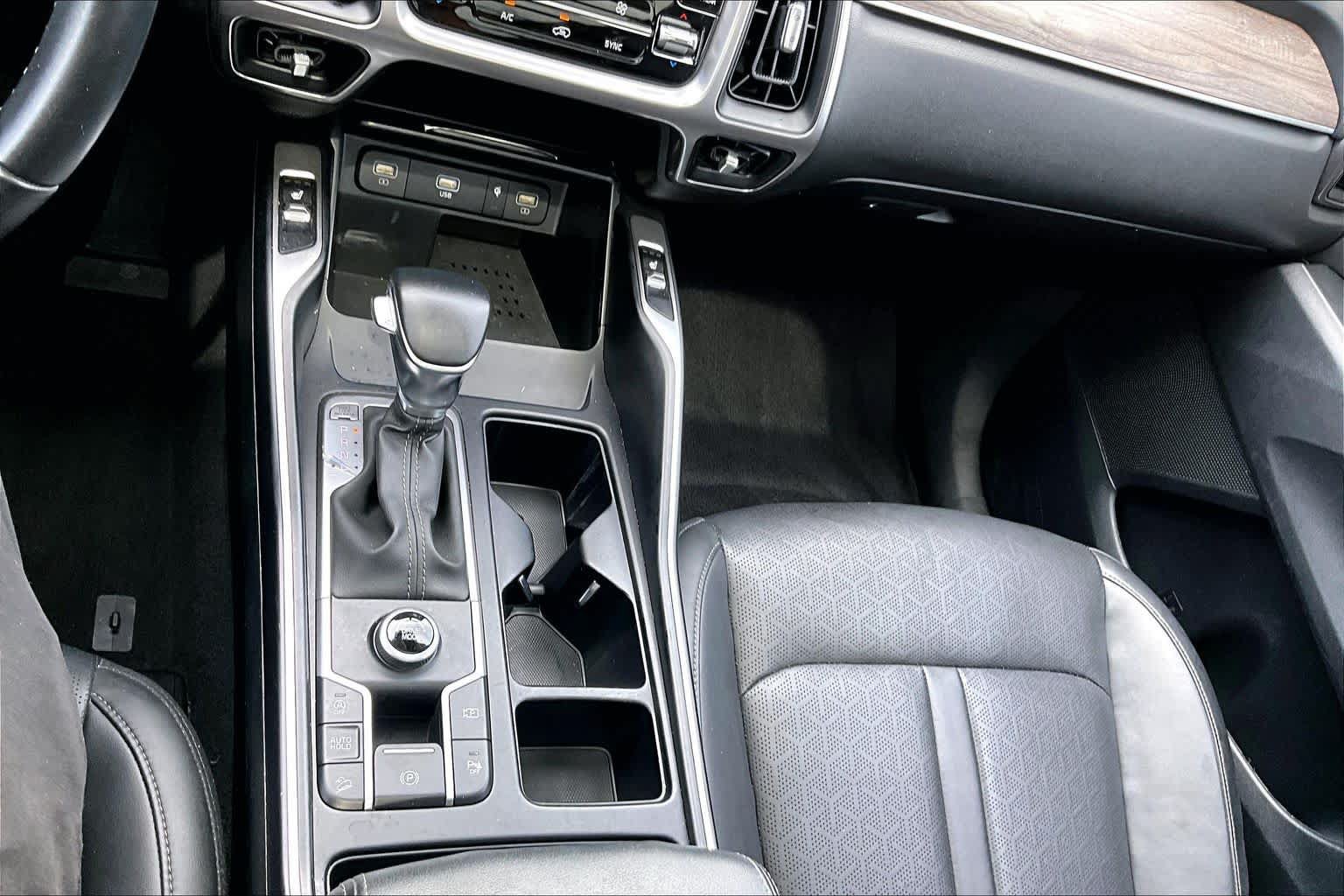 Used 2023 Kia Sorento EX w/ Panoramic Sunroof Package FWD image 35