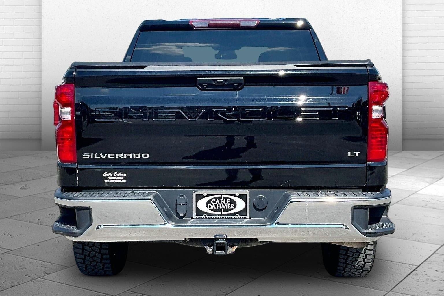 Used 2024 Chevrolet Silverado 1500 LT AWD/4WD image 3