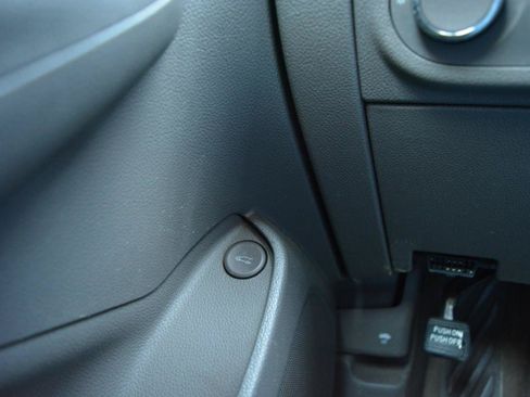 Used 2016 Chevrolet Cruze LT w/ Convenience Package FWD image 33