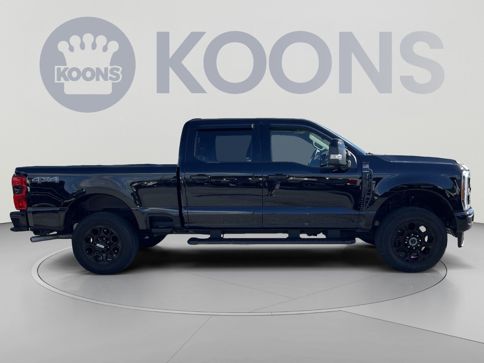 Used 2025 Ford F250 Lariat w/ Black Appearance Package AWD/4WD image 8
