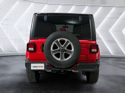 Used 2023 Jeep Wrangler Unlimited Sahara w/ Cold Weather Group AWD/4WD image 5