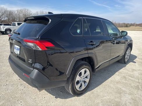 Used 2025 Toyota RAV4 LE image 6