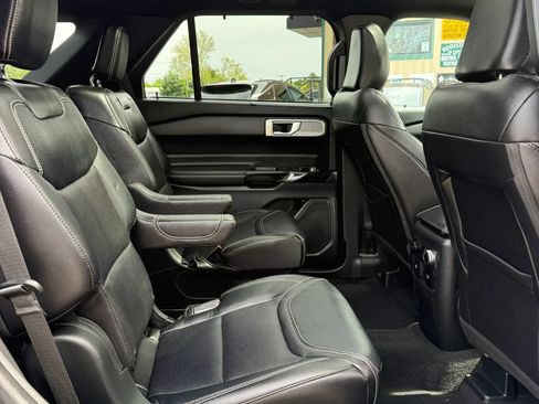 Used 2023 Ford Explorer ST w/ Equipment Group 401A AWD/4WD image 23