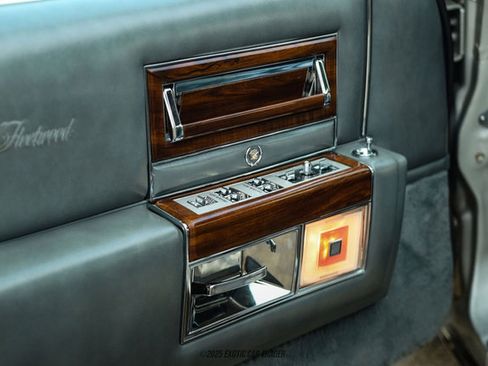 Used 1986 Cadillac Brougham Brougham image 28