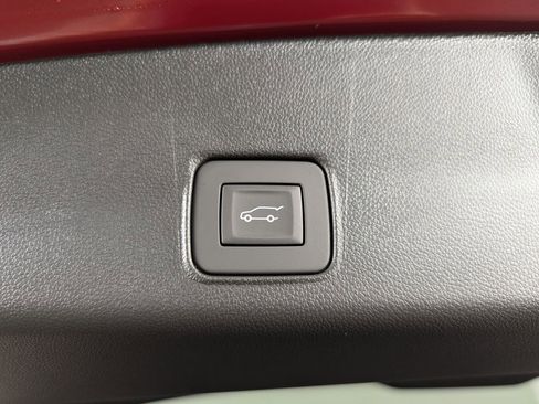 New 2025 Chevrolet TrailBlazer RS w/ Convenience Package image 11