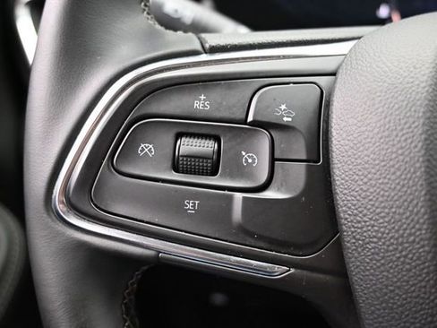 Used 2025 Buick Encore GX Preferred AWD/4WD image 28
