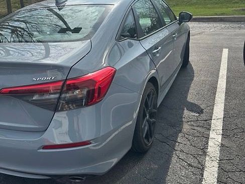 Used 2024 Honda Civic Sport image 2