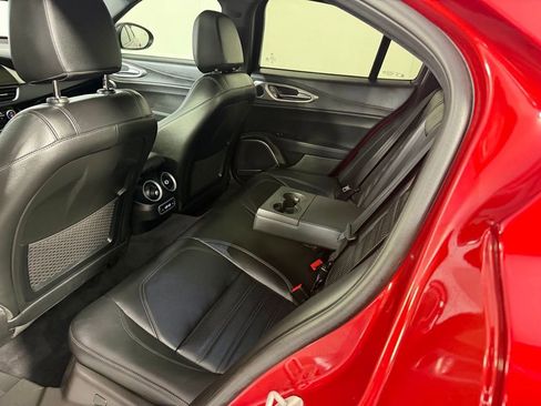 Used 2023 Alfa Romeo Giulia Veloce image 29
