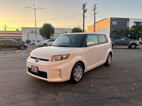 Used 2013 Scion xB image 13