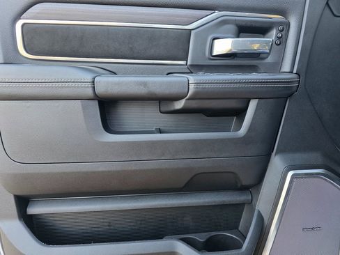Used 2025 RAM 3500 Laramie image 18