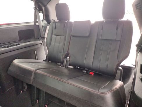 Used 2019 Dodge Grand Caravan GT image 39