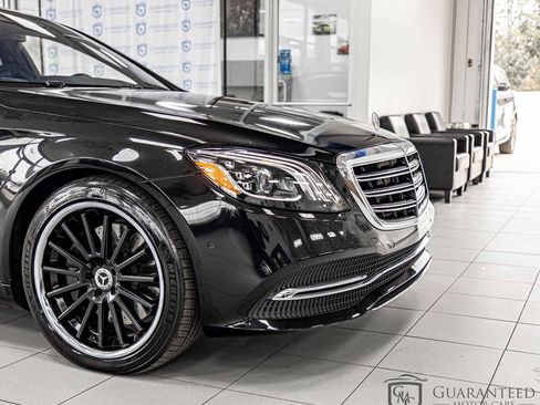 Used 2019 Mercedes-Benz S 560 Sedan image 4