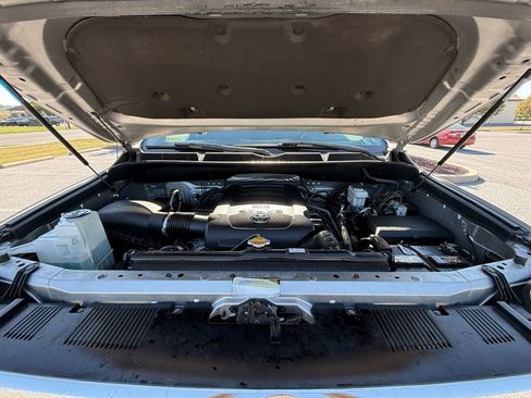 Used 2016 Toyota Tundra SR5 image 29
