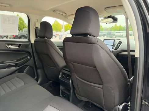 Used 2024 Ford Edge SE w/ Black Appearance Package AWD/4WD image 28