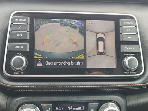 Used 2020 Nissan Kicks SR w/ SR Premium Package FWD image 14