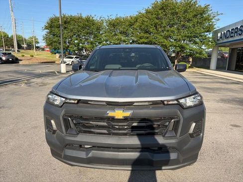 Used 2024 Chevrolet Colorado W/T RWD image 9