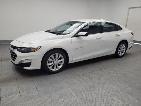 Used 2024 Chevrolet Malibu LT FWD image 2