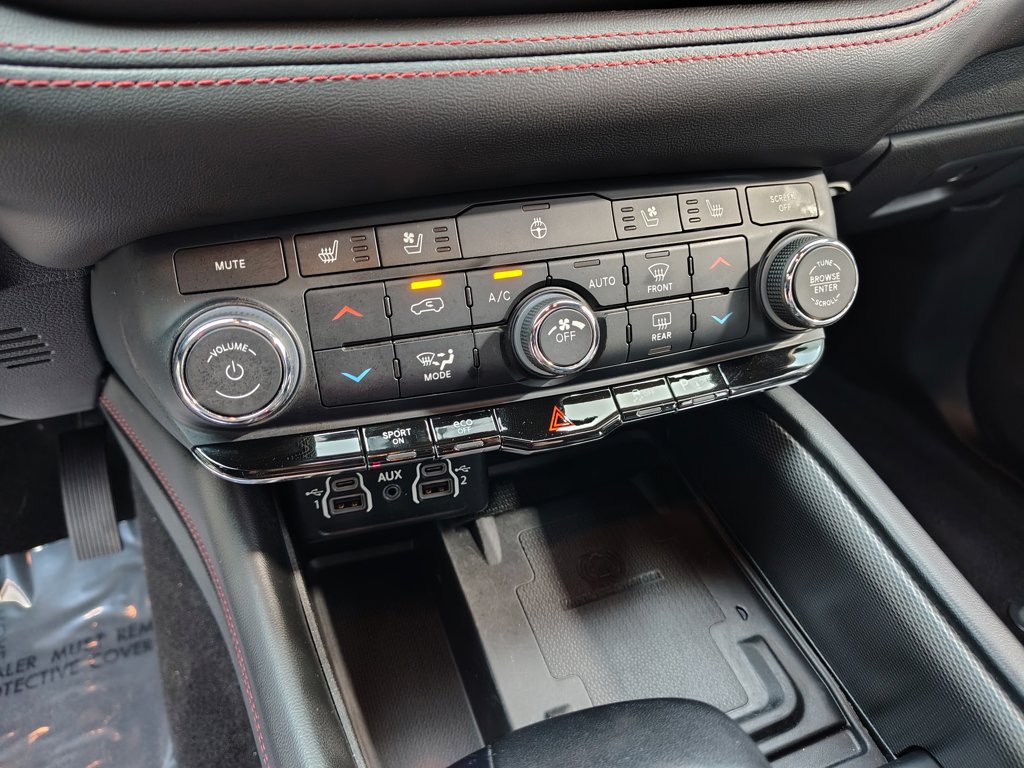 Used 2023 Dodge Durango R/T AWD/4WD image 28