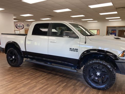 Used 2017 RAM 1500 Rebel w/ Luxury Group AWD/4WD image 4