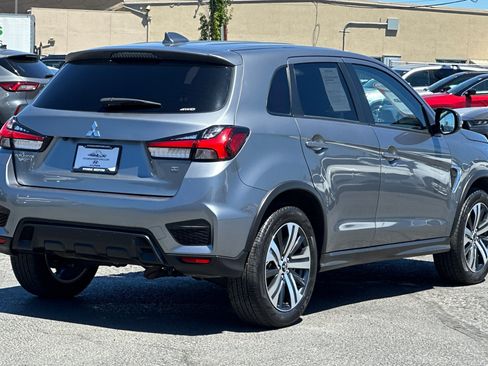 Used 2025 Mitsubishi Outlander Sport SE AWD/4WD image 4