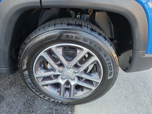 Used 2020 Jeep Compass Latitude image 32