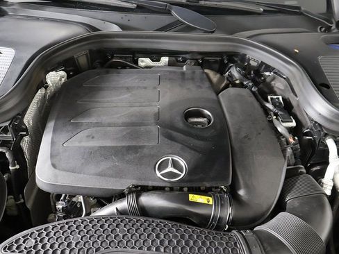 Used 2021 Mercedes-Benz GLC 300 4MATIC w/ Multimedia Package image 23