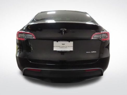 Used 2023 Tesla Model Y Long Range image 4