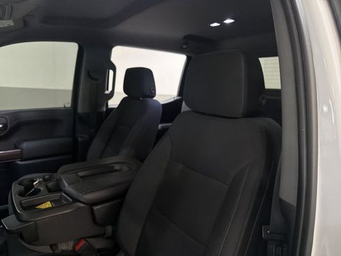 Used 2019 Chevrolet Silverado 1500 LT Trail Boss w/ Convenience Package AWD/4WD image 5