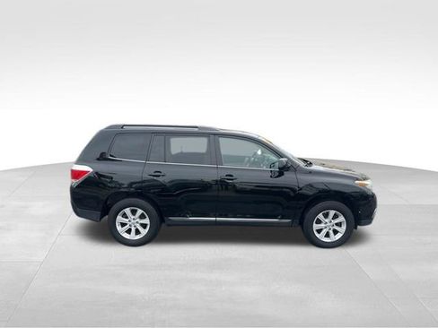 Used 2012 Toyota Highlander SE w/ Tech Pkg image 18