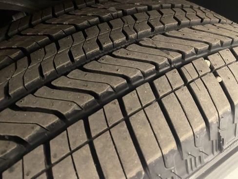 Used 2023 GMC Yukon XL Denali w/ LPO, Floor Liner Package AWD/4WD image 18