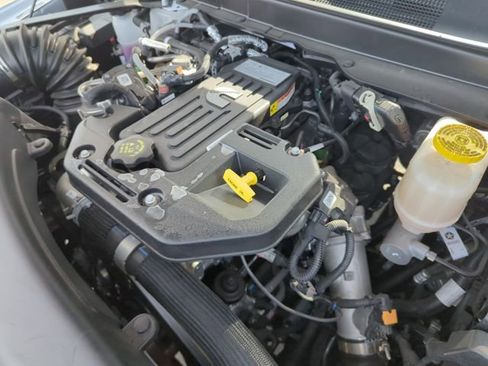 New 2025 RAM 5500 Tradesman AWD/4WD image 20