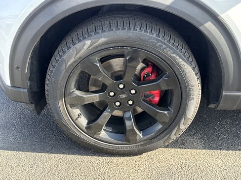 Used 2020 Ford Explorer ST w/ ST Street Pack image 9