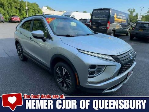 Used 2023 Mitsubishi Eclipse Cross SE AWD/4WD image 2