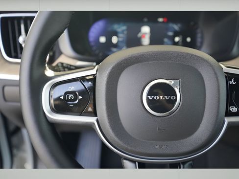 New 2026 Volvo XC60 B5 Plus w/ Climate Package PRO image 14