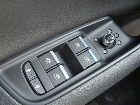 Used 2017 Audi Q7 2.0T Premium Plus image 36