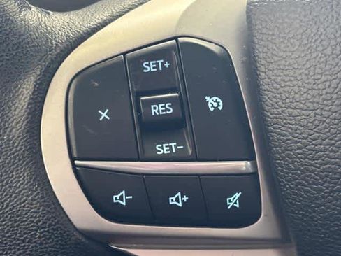 Used 2022 Ford Explorer XLT w/ Equipment Group 202A image 20