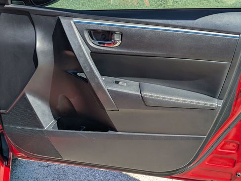 Used 2015 Toyota Corolla S w/ Driver Convenience Package image 35