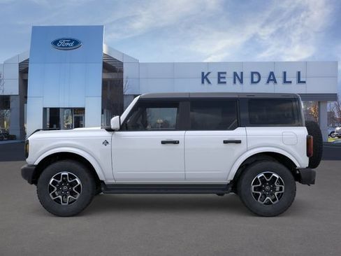 Used 2026 Ford Bronco Outer Banks AWD/4WD image 3