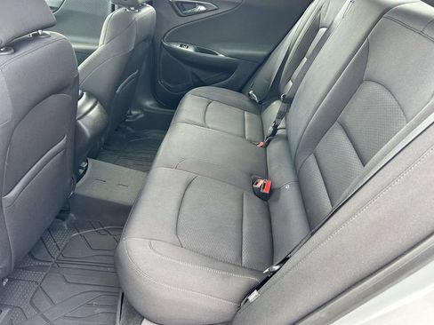 Used 2019 Chevrolet Malibu LS FWD image 16
