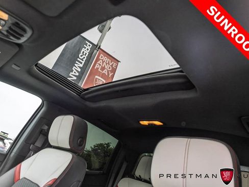 Used 2024 GMC Canyon AT4X AWD/4WD image 8