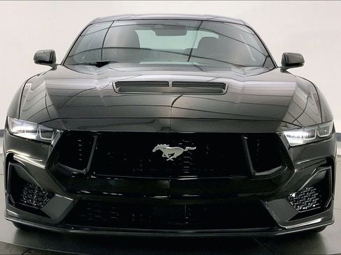 Used 2024 Ford Mustang GT Premium image 2