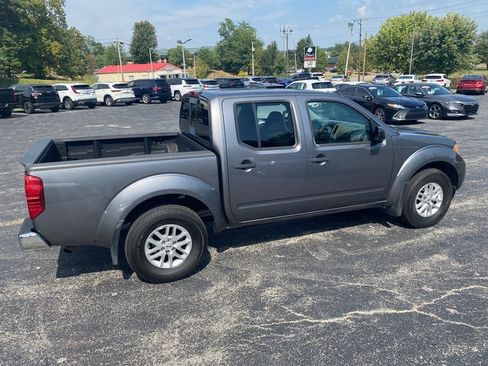 Used 2019 Nissan Frontier SV image 5